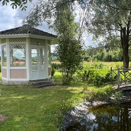 Апартаменты Rosa Huset Osebol Stollet Экстерьер фото