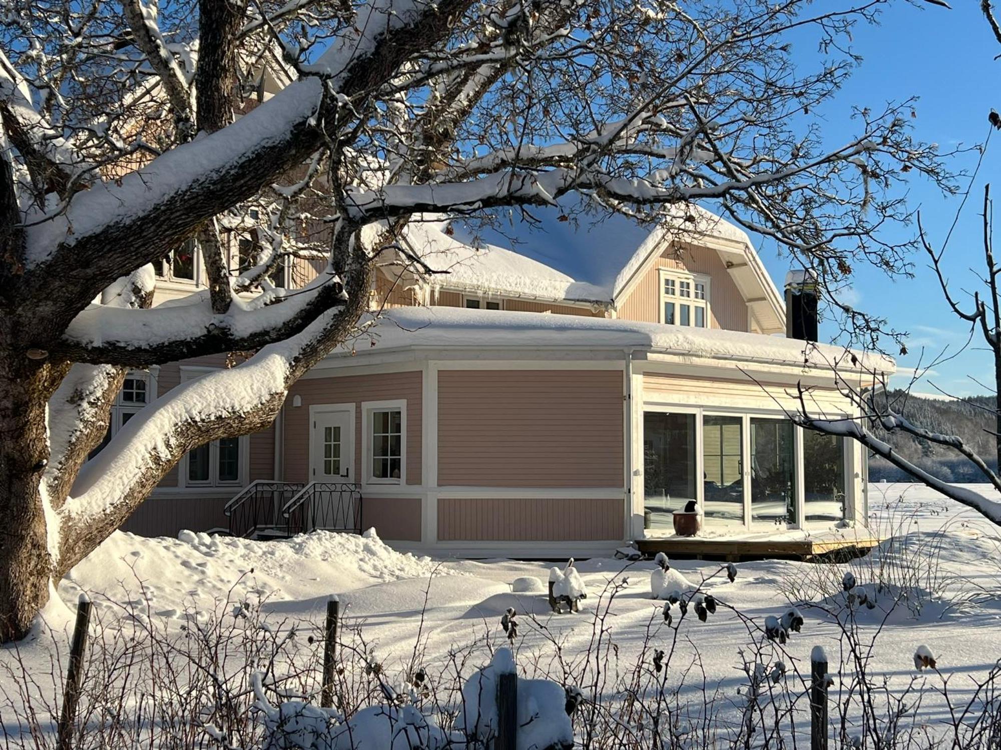 Апартаменты Rosa Huset Osebol Stollet Экстерьер фото